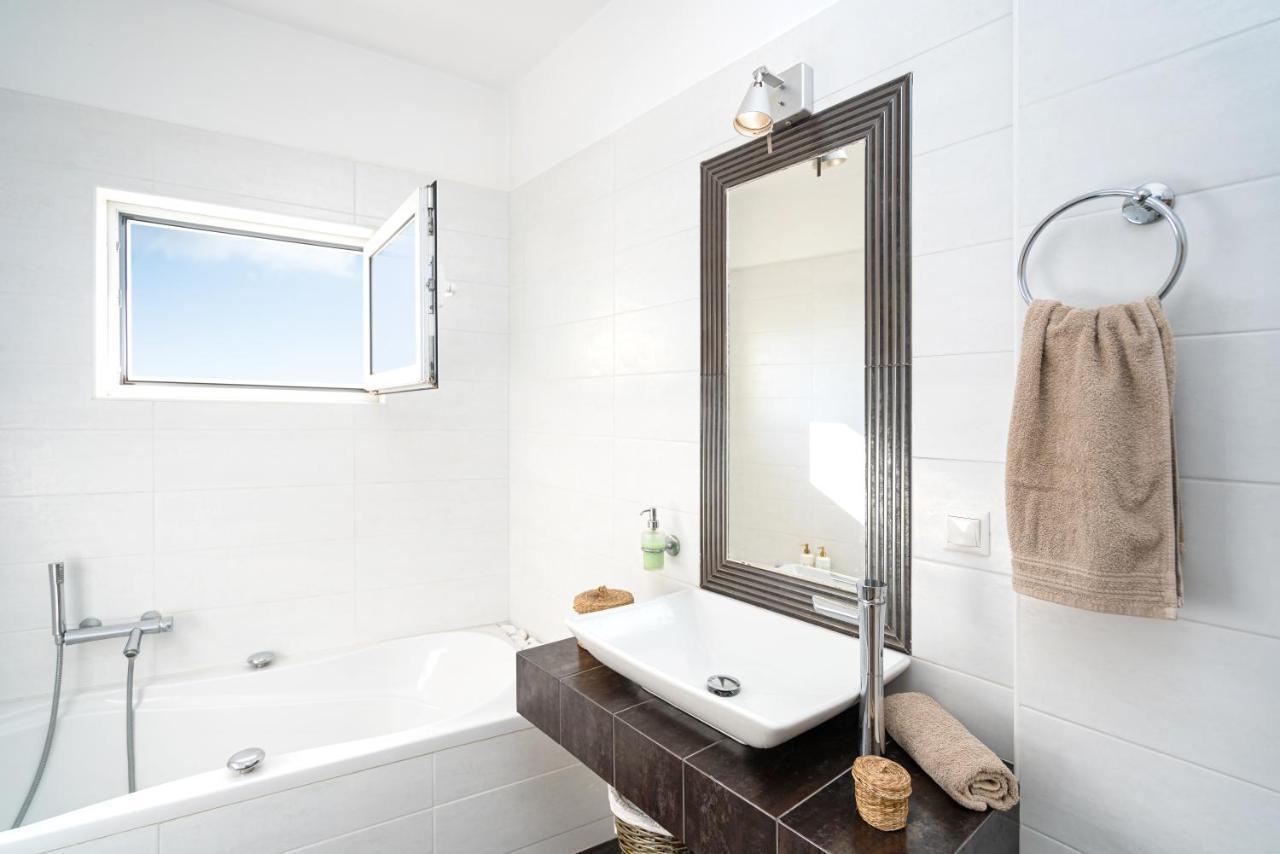Mira Sitia Luxury Apartment Exterior foto